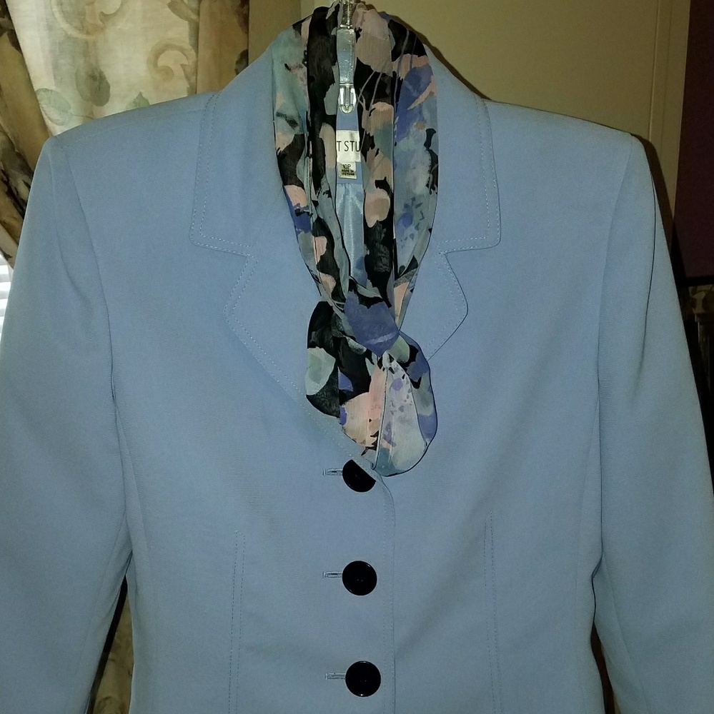 Dress Blazer. Lavender color